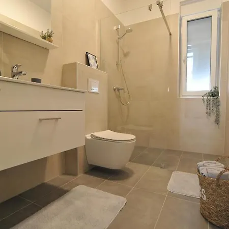 Villa Tony'S House With Private Pool, Garden And Parking à Zadar Extérieur photo