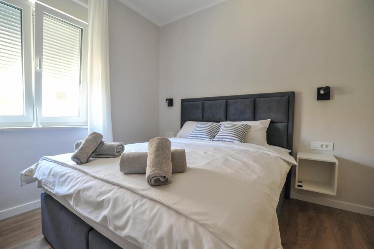 Villa Tony's House With Private Pool, Garden And Parking Zadar